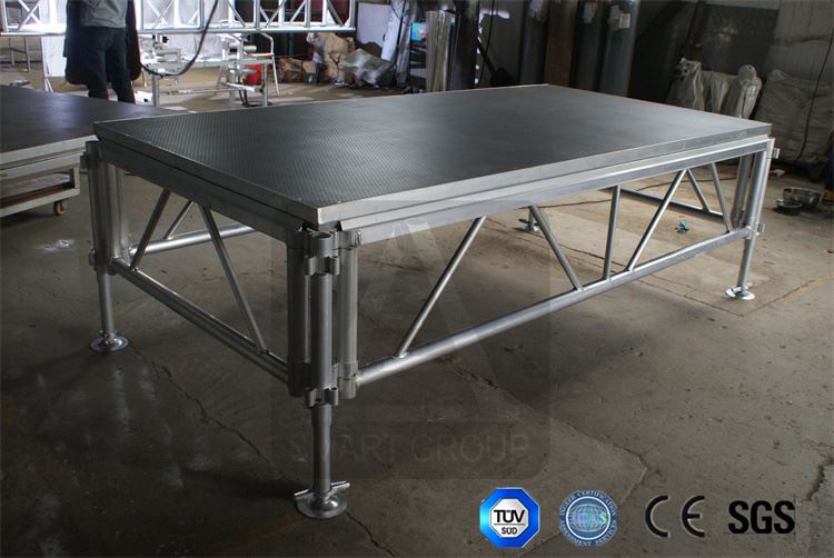 aluminum stage