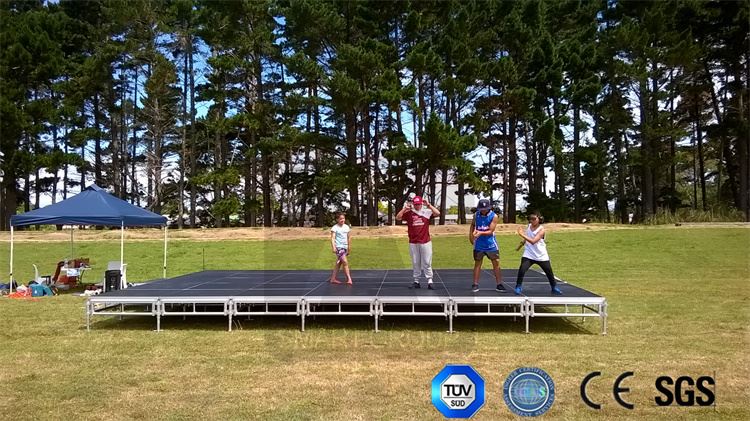 movable stage